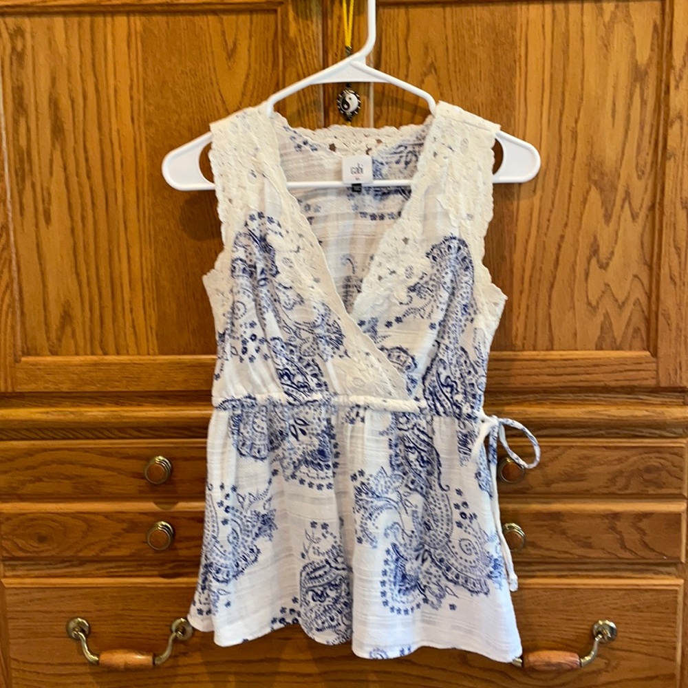Cabi XS Lace Trim Cotton Blouse
